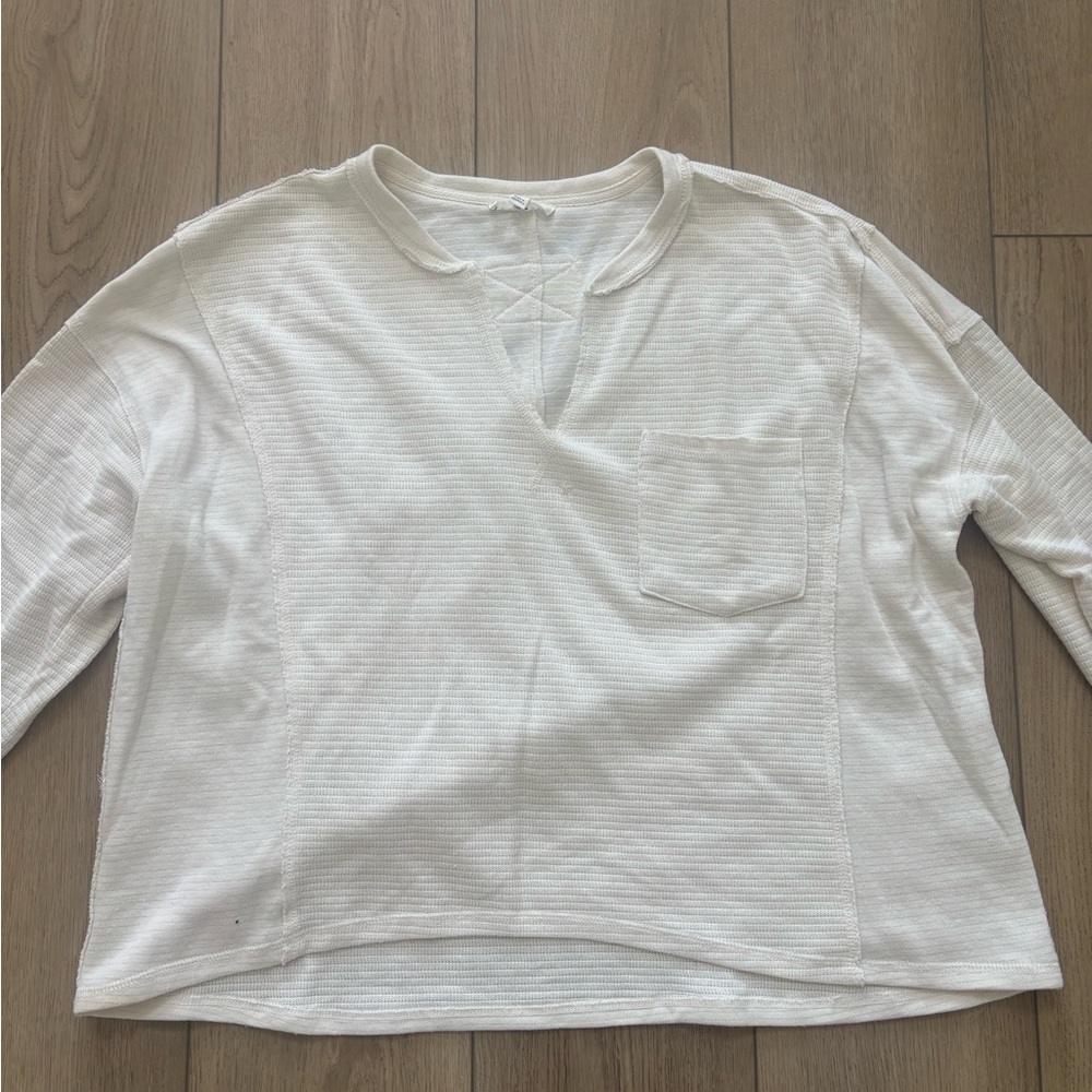 Blu Pepper Cream Long Sleeve Top with Pocket